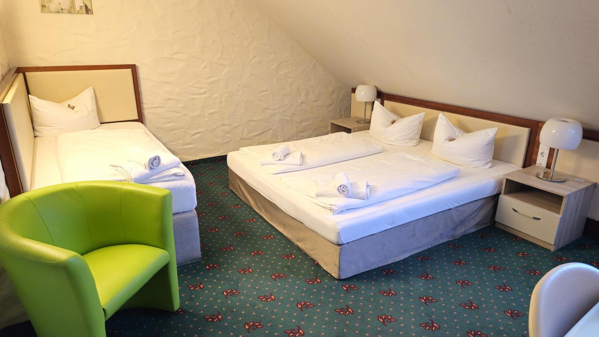Hotel Avenue Altenfurt Nürnberg Dış mekan fotoğraf