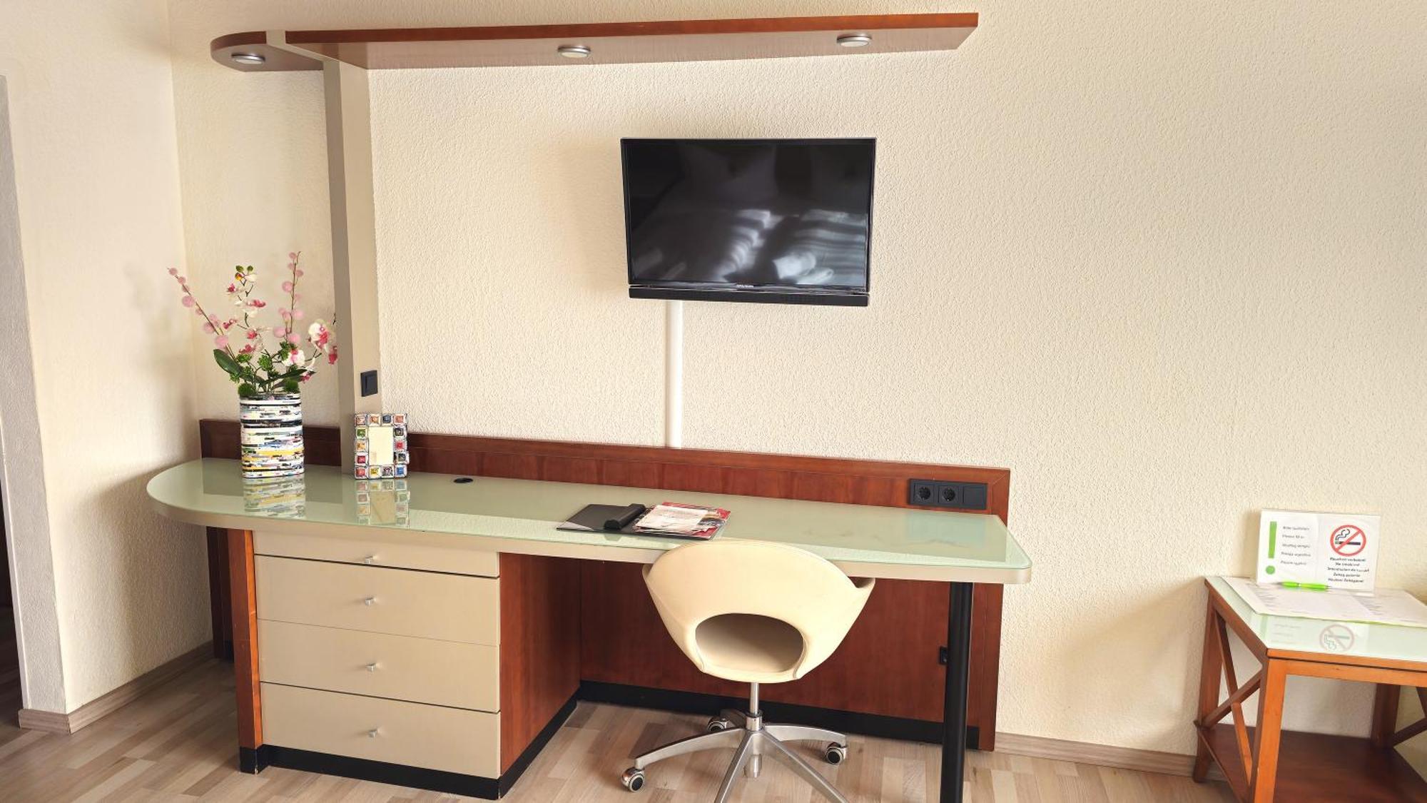 Hotel Avenue Altenfurt Nürnberg Dış mekan fotoğraf