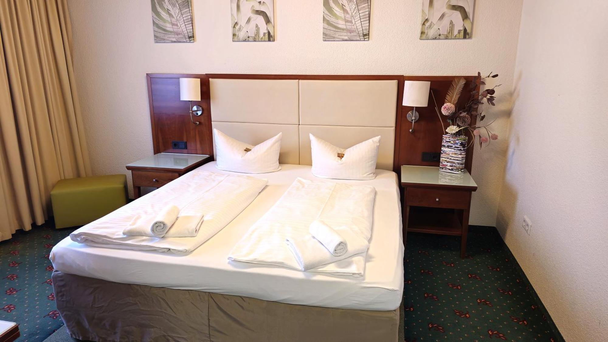 Hotel Avenue Altenfurt Nürnberg Dış mekan fotoğraf