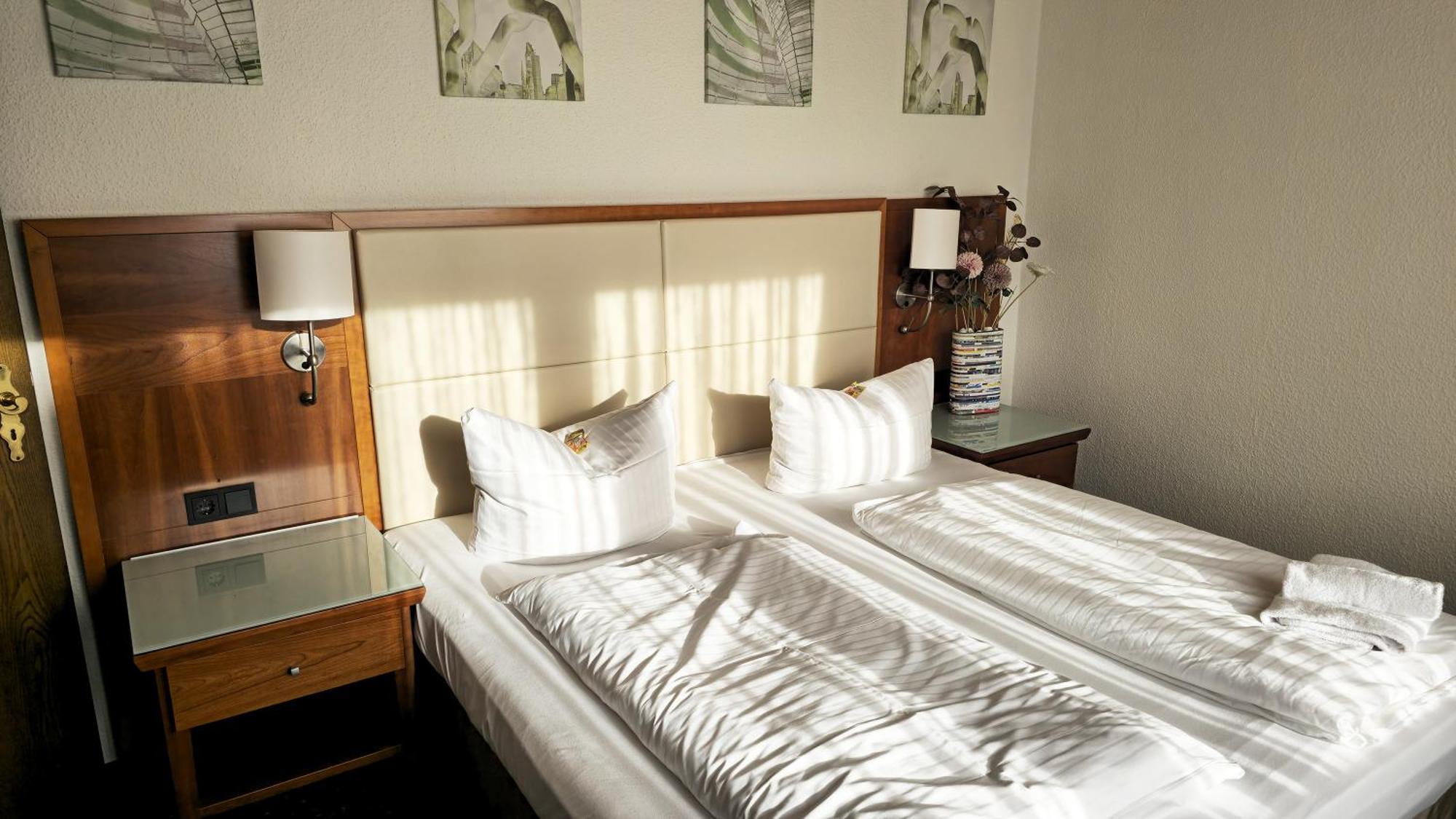 Hotel Avenue Altenfurt Nürnberg Dış mekan fotoğraf